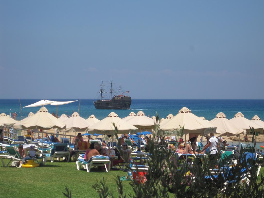 Polyxenia Isaak Luxury Villas And Apartments Protaras Exteriér fotografie